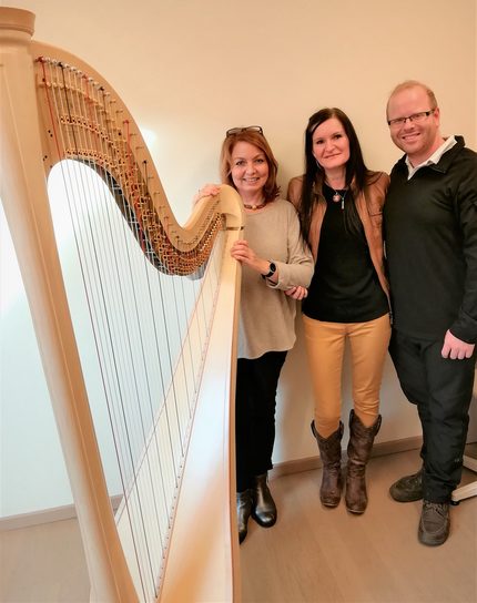 Neue Konzertharfe im Robert Schumann Konservatorium Zwickau