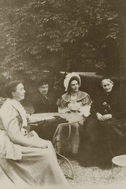 Clara, Marie und Eugenie Schumann mit Loucky Vonder Mühll 1895